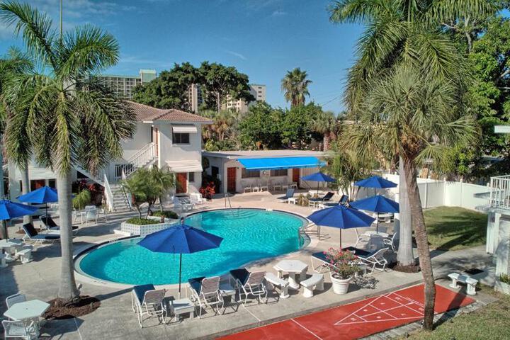 Exterior of Gulfside Resort Unit 2