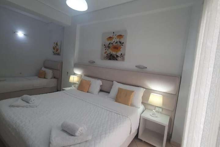 Room 17 of 106