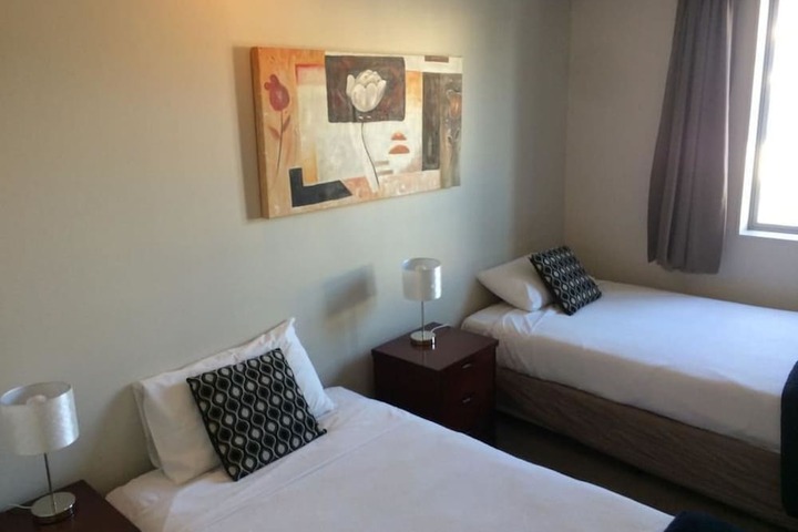 Room 13 of 43