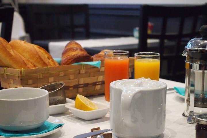 Breakfast/Coffee Service 35 of 36