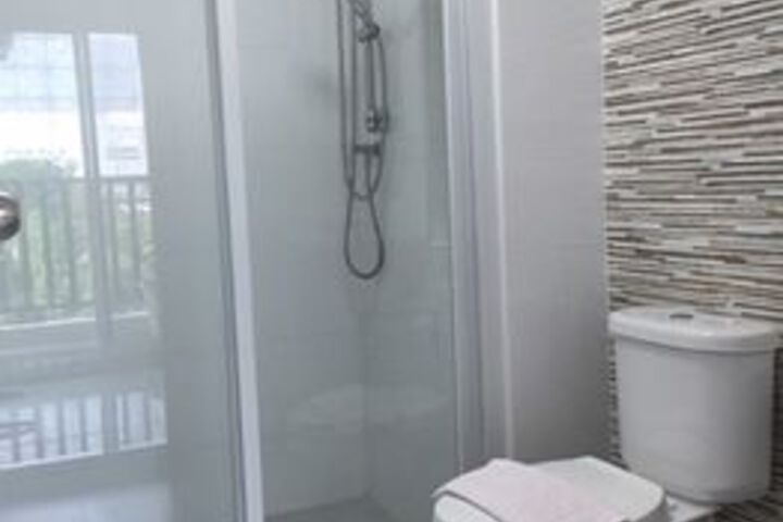 Room 3 of 10