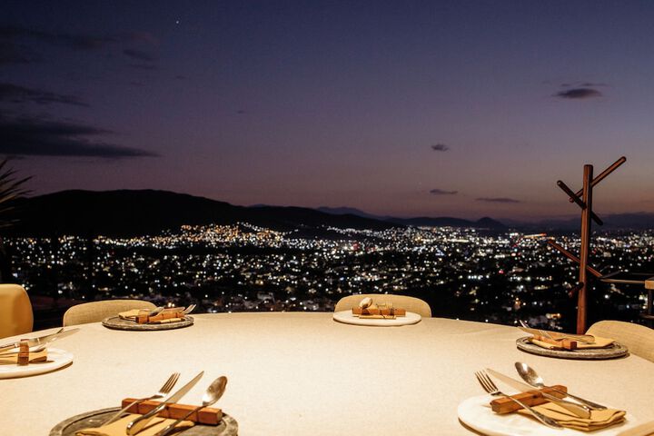 Dining 69 of 75