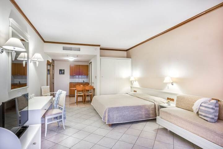 Room 9 of 53