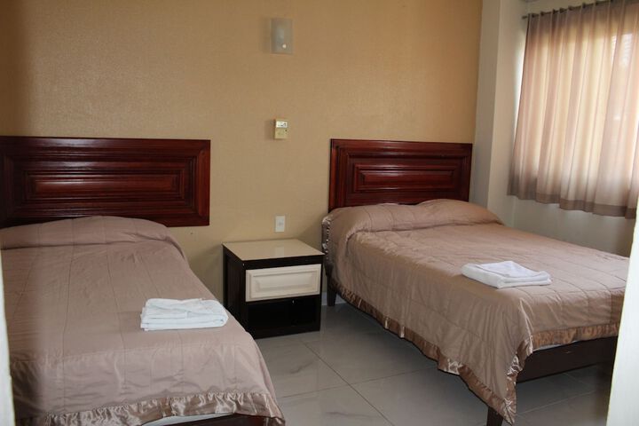Room 10 of 15