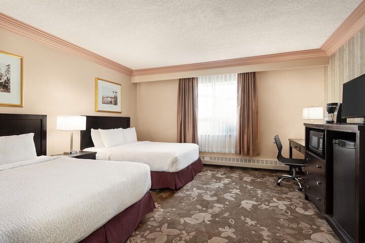 Room 5 of 20