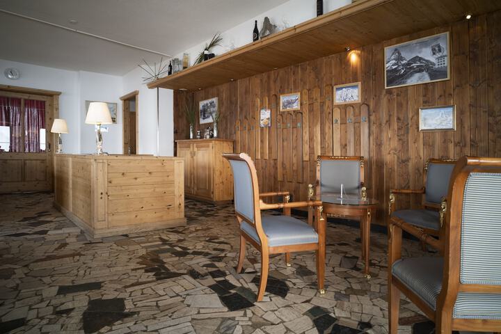 Hotel 2 of 35