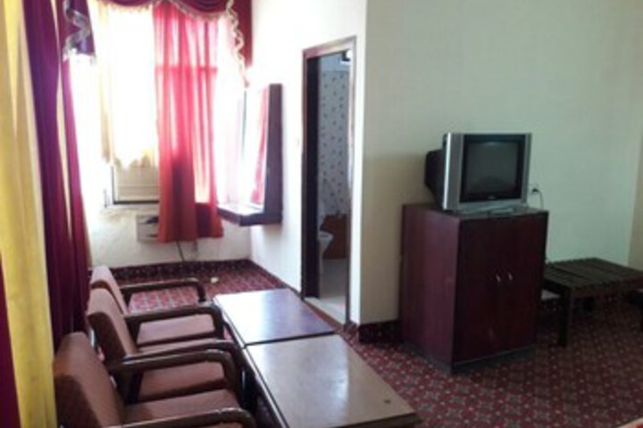 Room 7 of 35