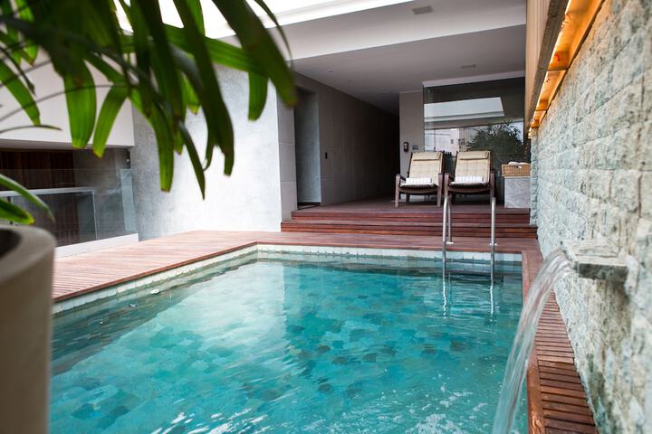Pool 64 of 81