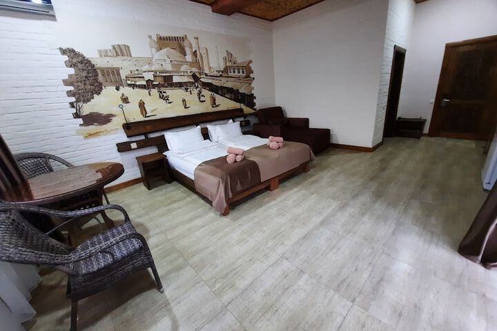 Room 28 of 91