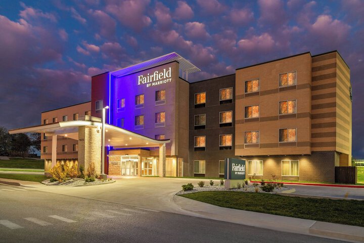 Fairfield by Marriott Inn &  Suites Kansas City at the Legends in Kansas City, KS