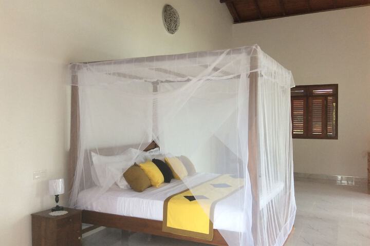 Room 4 of 46