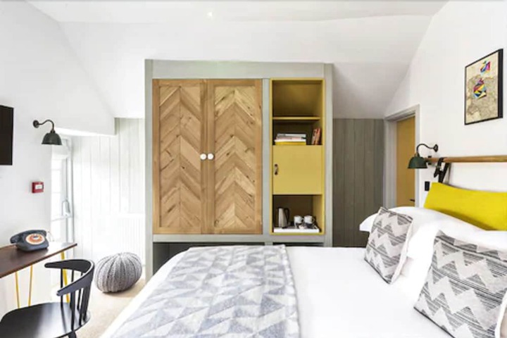 Room 29 of 68