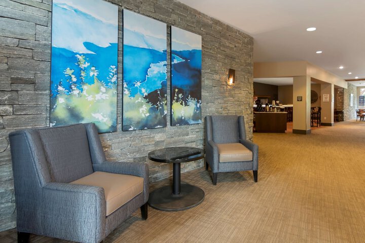 Lobby Entry