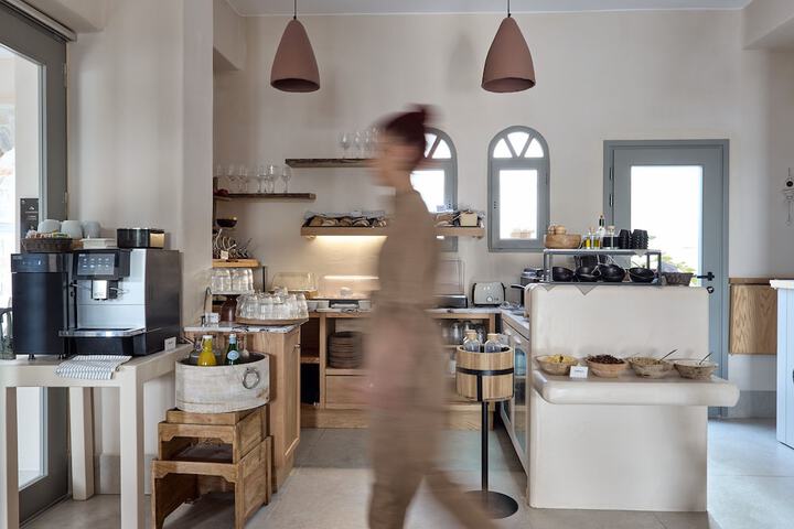 Breakfast/Coffee Service 100 of 169
