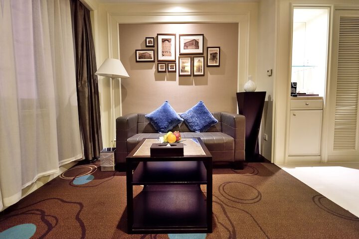 Room 43 of 114