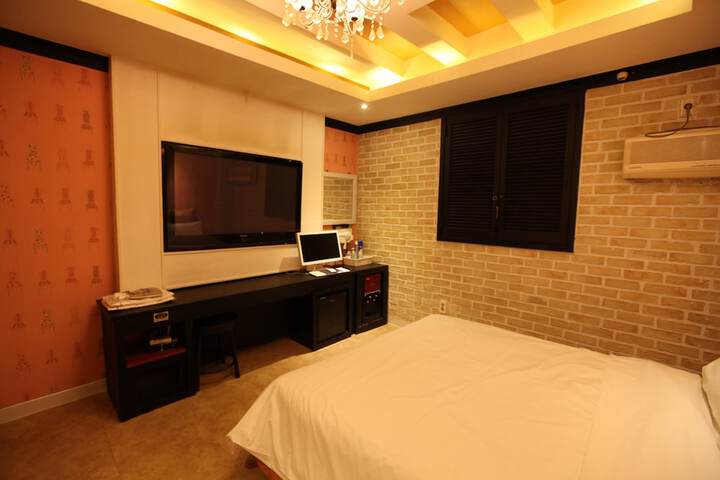 Room 46 of 52