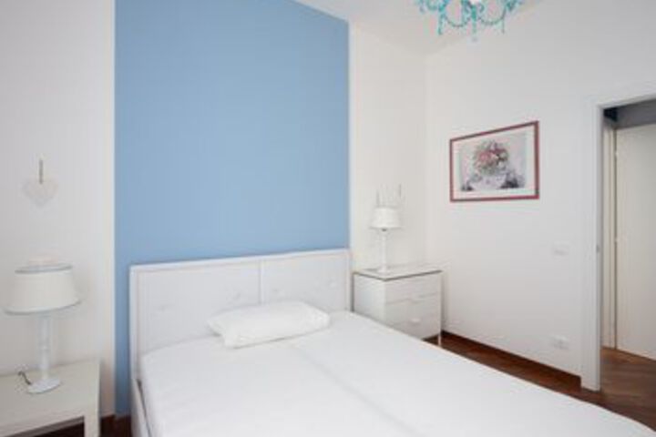 Room 9 of 22