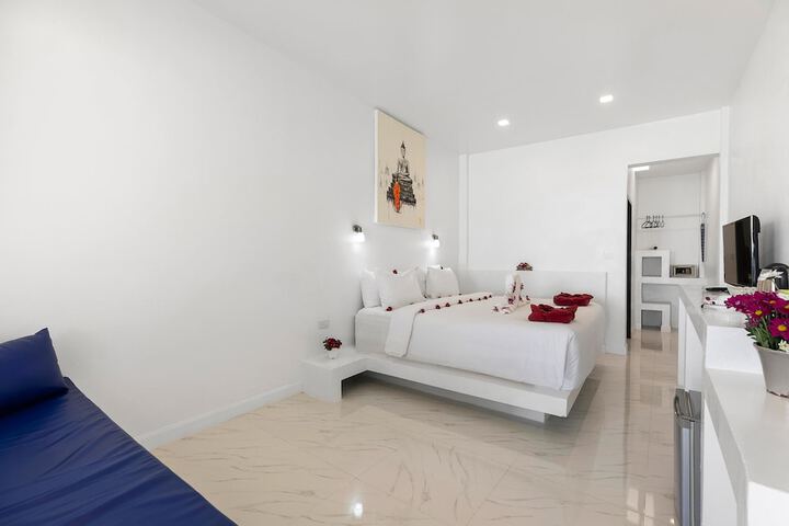 Room 15 of 169