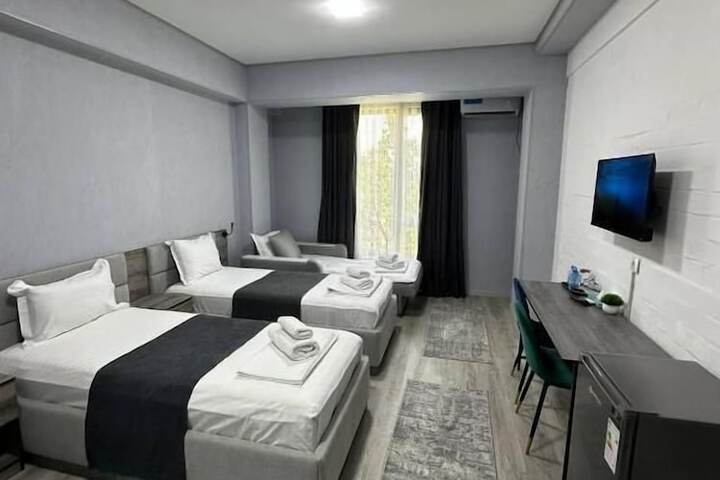 Room 15 of 62