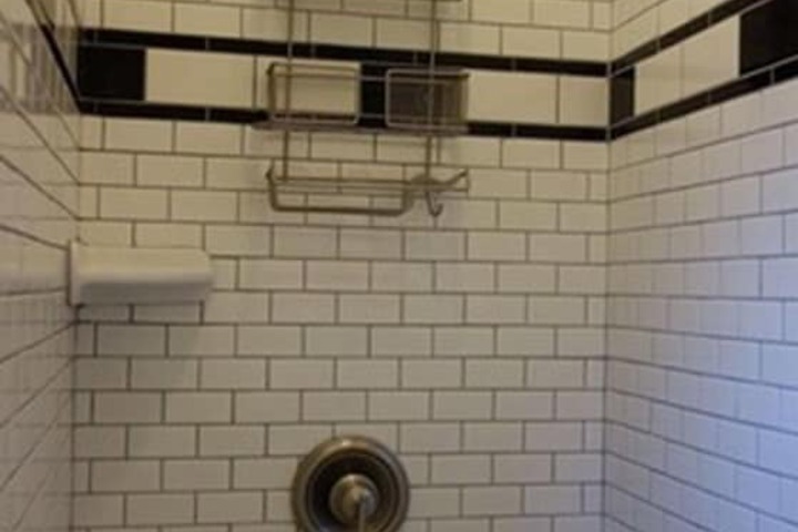 Room 72 of 108