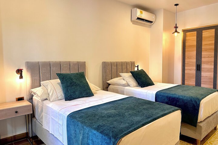 Room 8 of 26