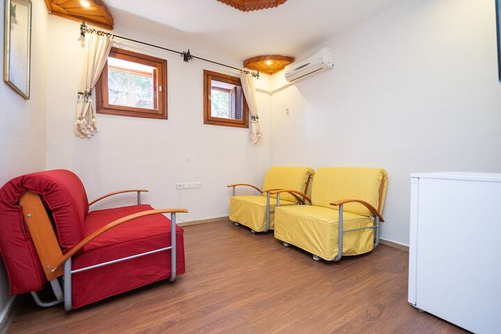 Room 15 of 139