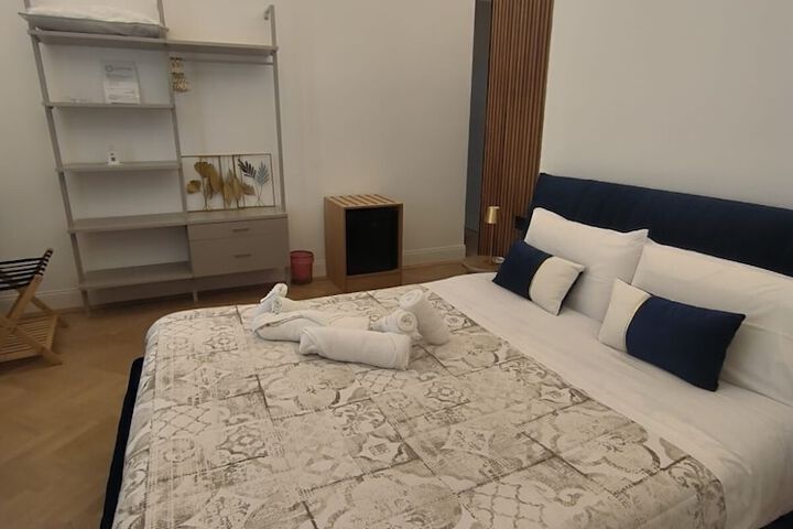 Room 20 of 48