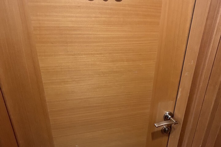 Room 61 of 95