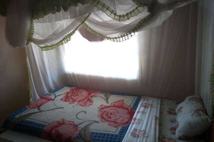 Room 6 of 19