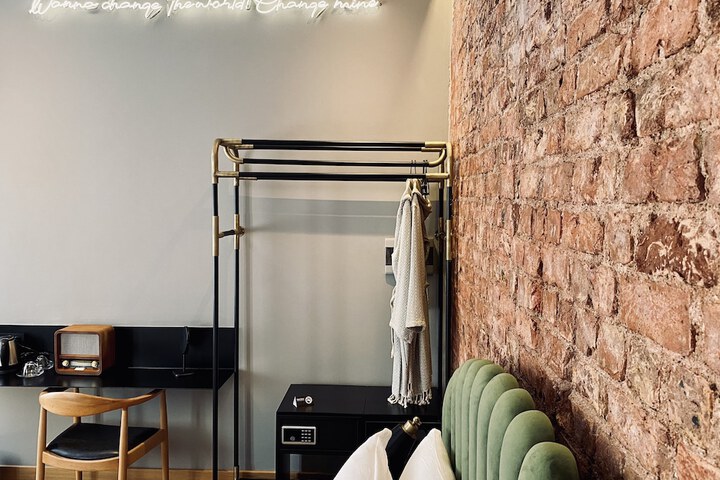 Room 20 of 61
