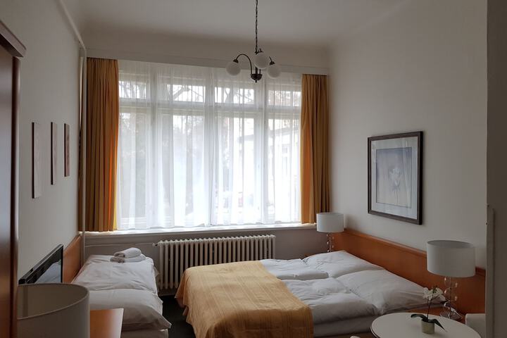 Room 135 of 324