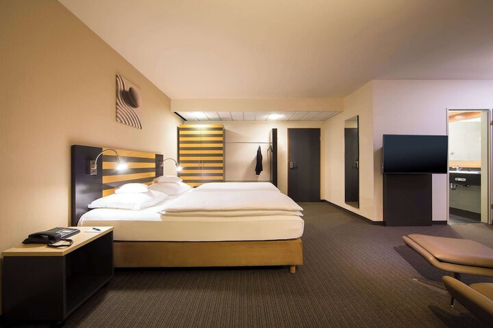 Room 21 of 81