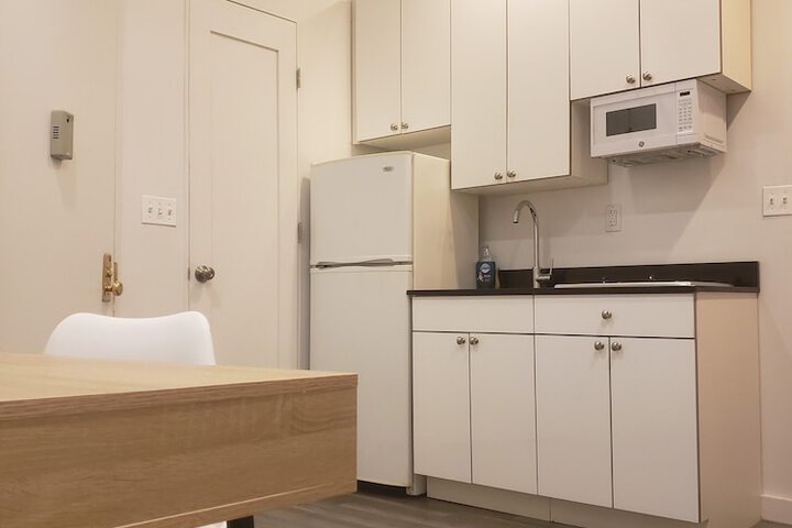Room 155 of 236