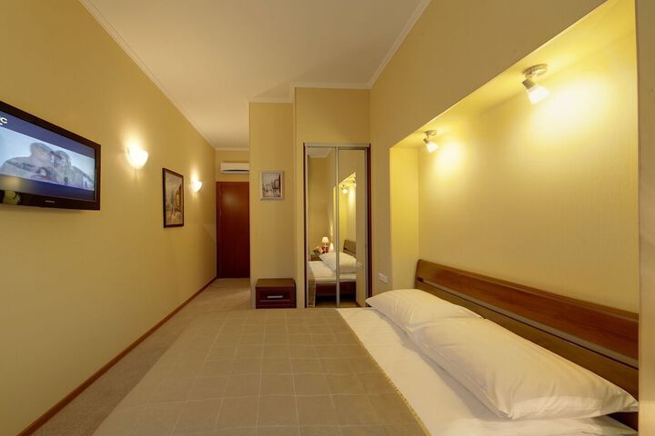 Room 29 of 69