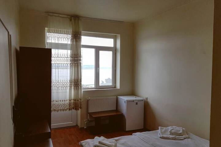 Room 7 of 47