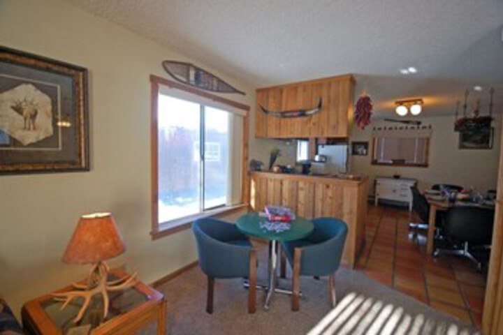Room 13 of 40