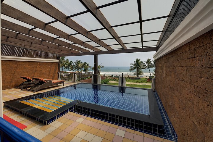 Pool 62 of 124