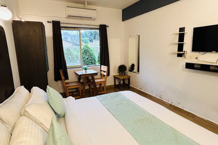 Room 10 of 73
