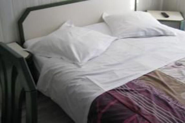 Room 15 of 28