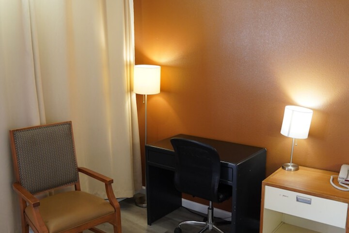Room 20 of 32