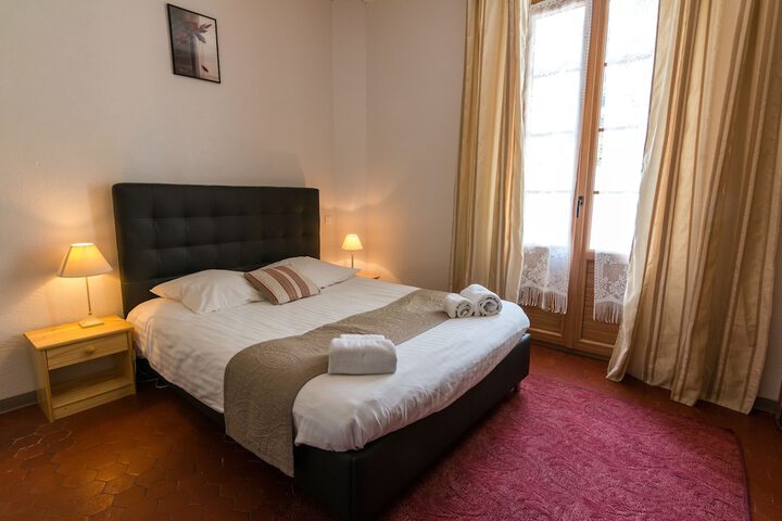 Room 12 of 62