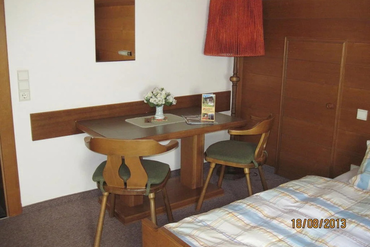 Room 2 of 17