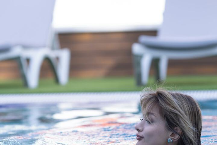 Pool 24 of 52