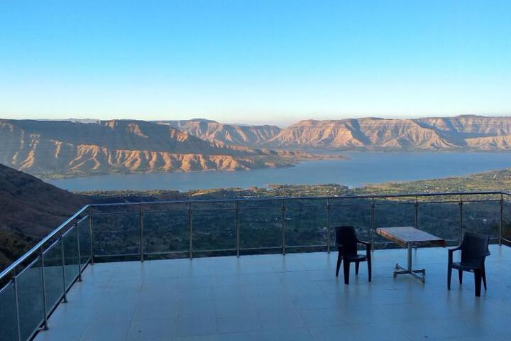 Sharayu Holidays Valley View