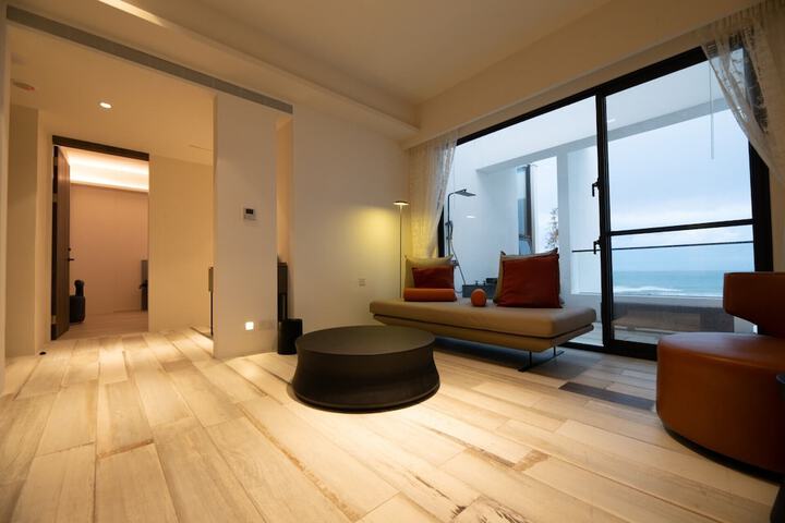 Room 30 of 63