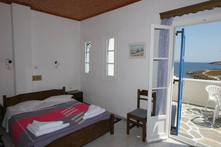 Room 2 of 12