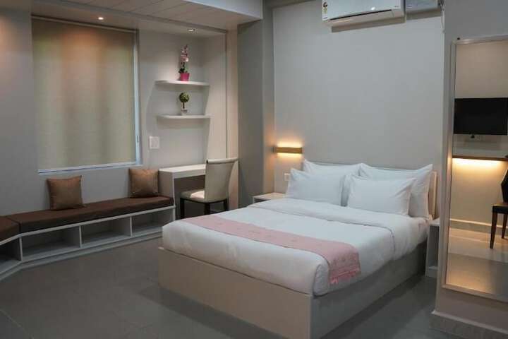 Room 17 of 58