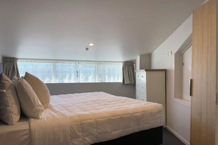 Room 21 of 53