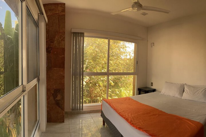 Room 76 of 231