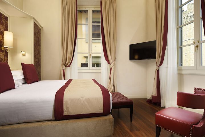 Room 6 of 110